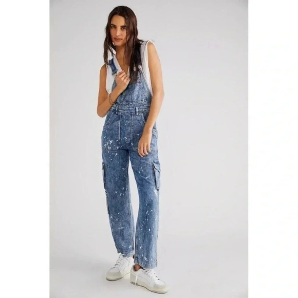 New Free People Sutton Utility Overalls Denim Cargo Jumpsuit Paint Splatter - Picture 1 of 16
